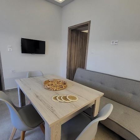 Evangelia'S Cozy House 埃尔莫波利斯 外观 照片